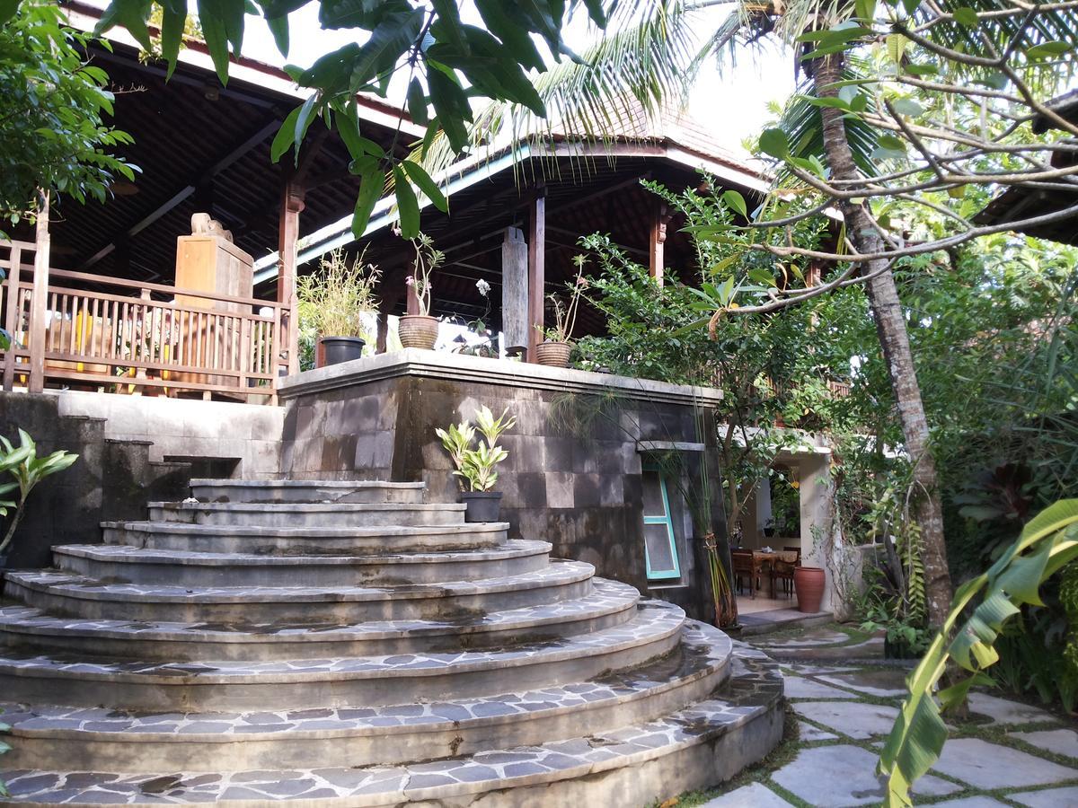 Hotel Puri Brata à Parangtritis Extérieur photo