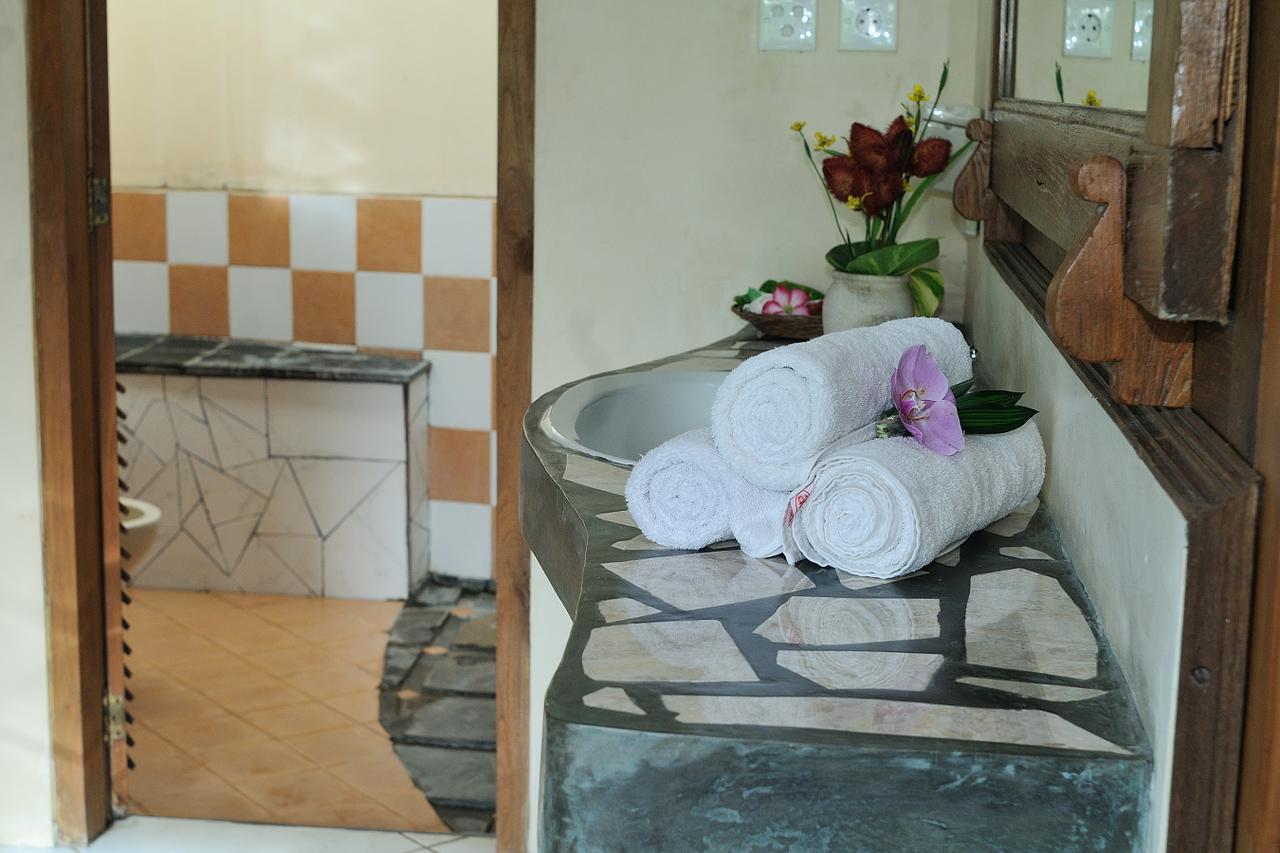 Hotel Puri Brata à Parangtritis Extérieur photo